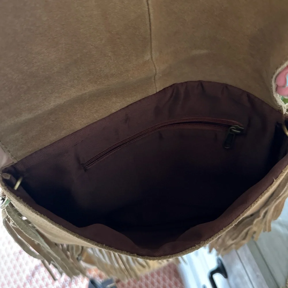 Fringe Suede Tan Shoulder Bag - Picture 2 of 3